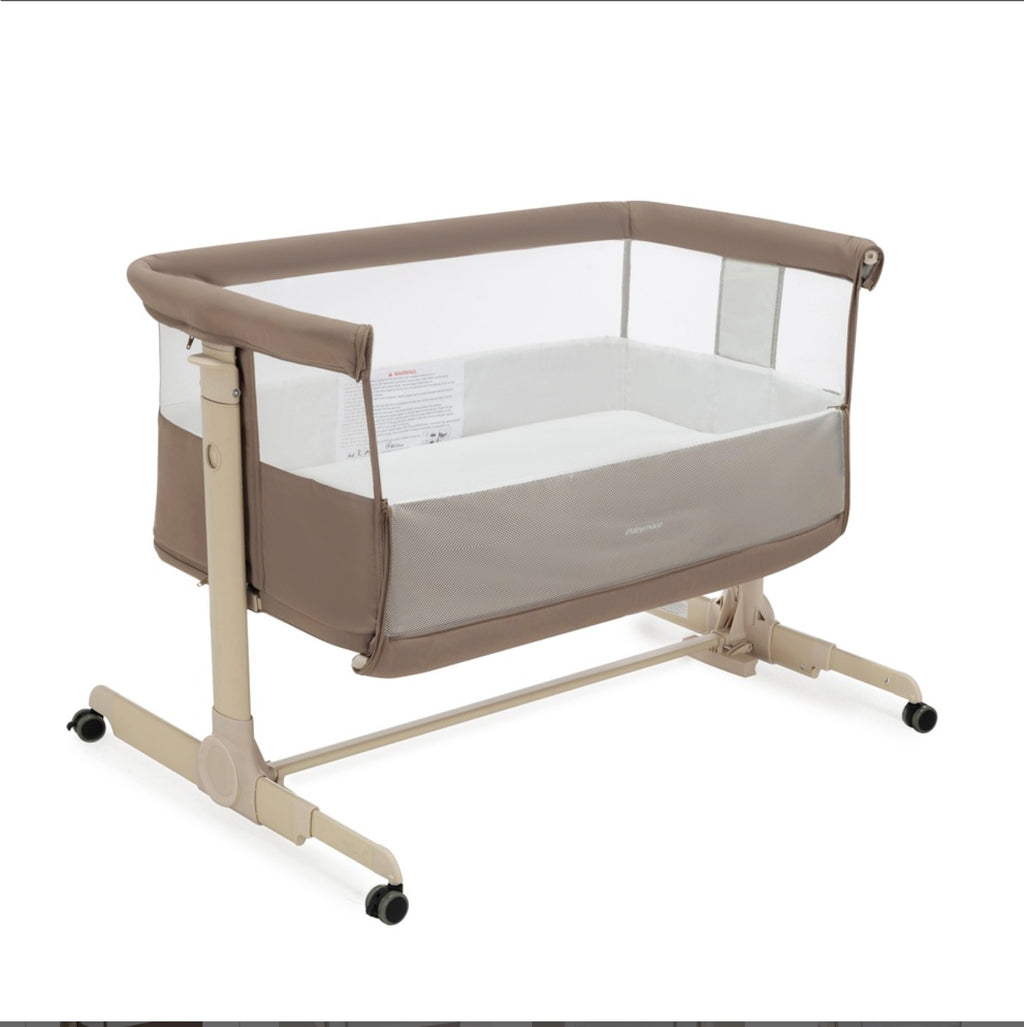 Babymore Neera Bedside Crib – Mocha